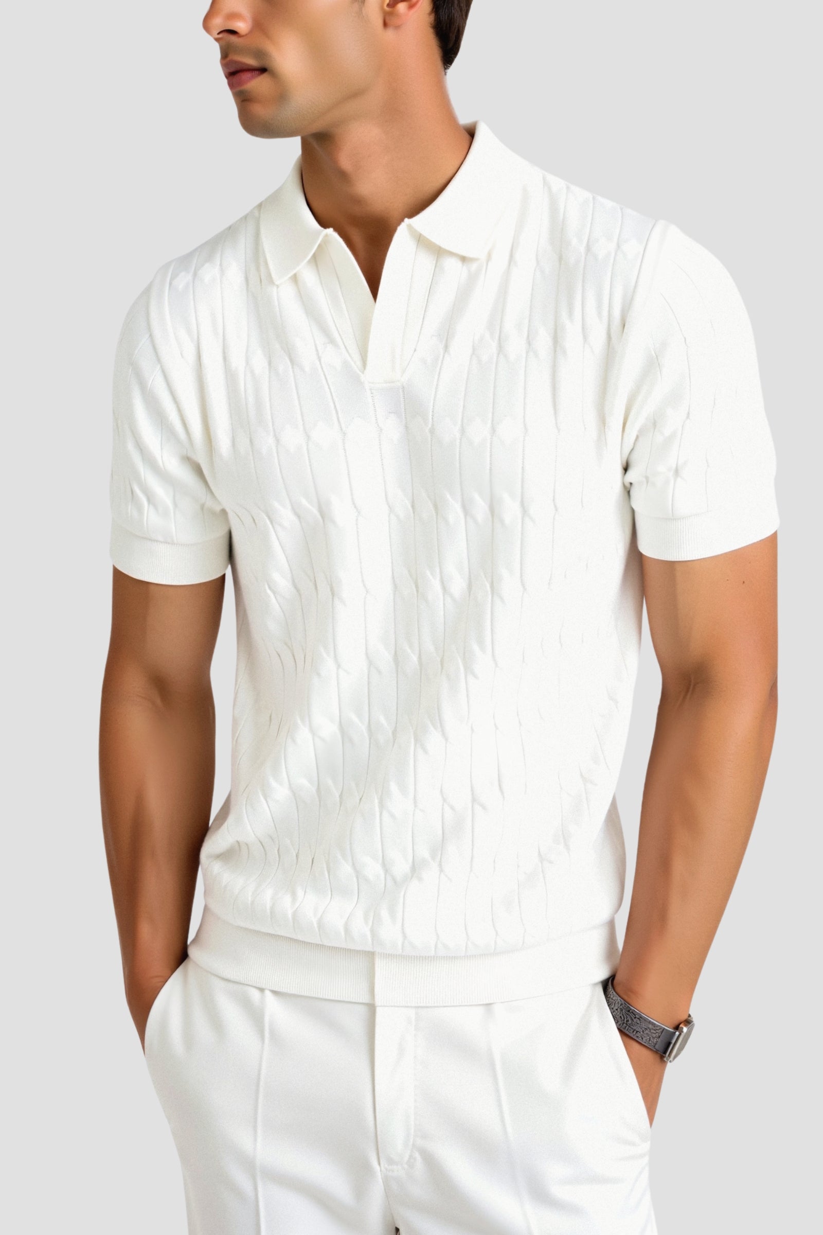 Polo de punto trenzado con cuello en V Premium de NOBA