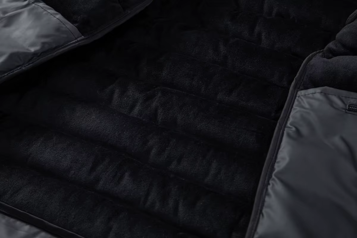 CHAQUETA DE PLUMAS HÍBRIDA PREMIUM