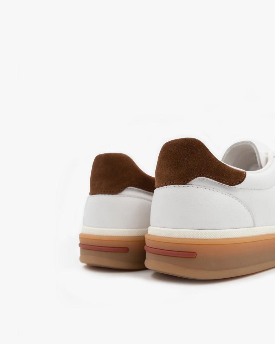 Zapatillas casuales de cuero