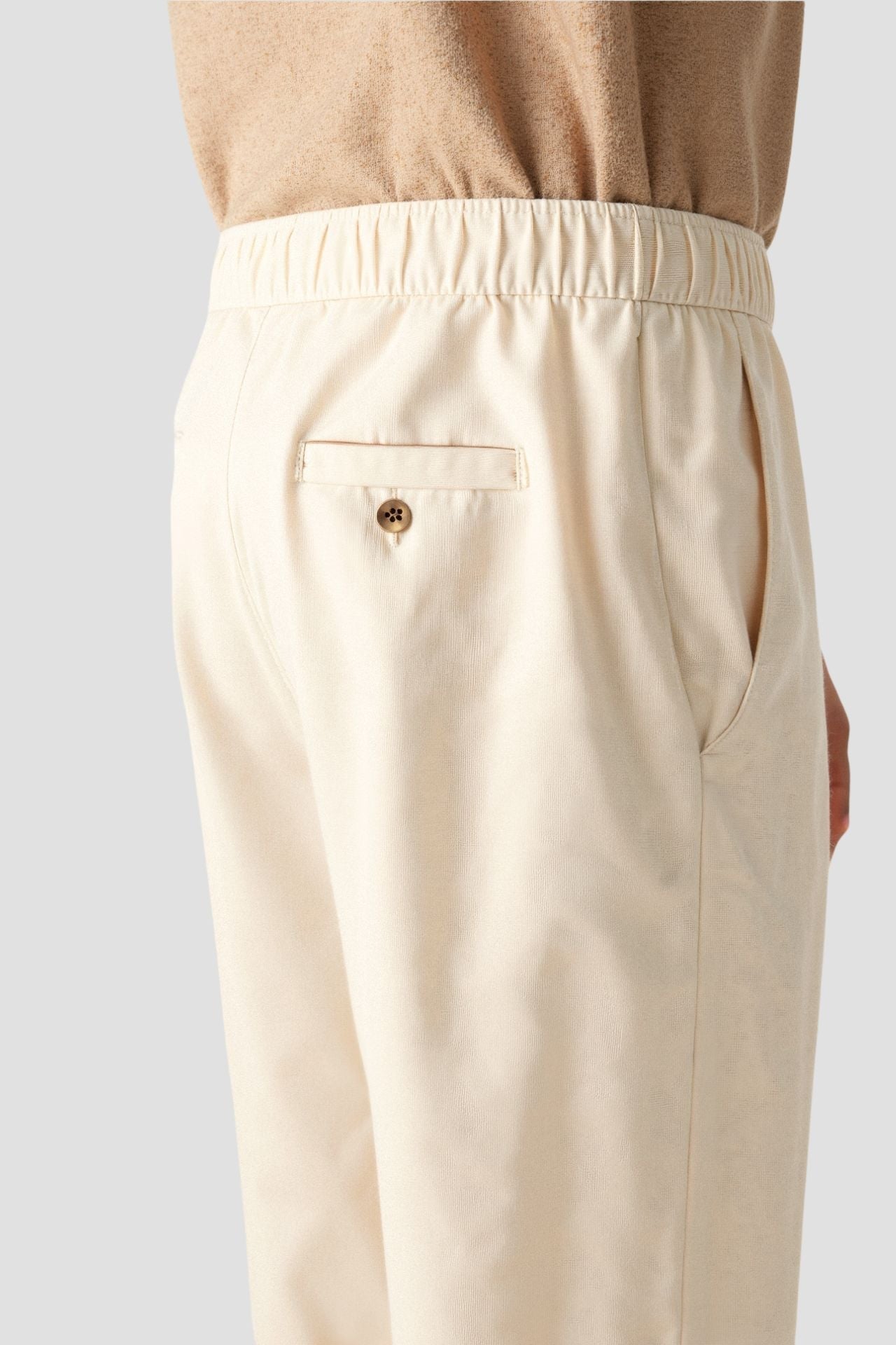 Pantalones holgados de lino de corte regular NOBA
