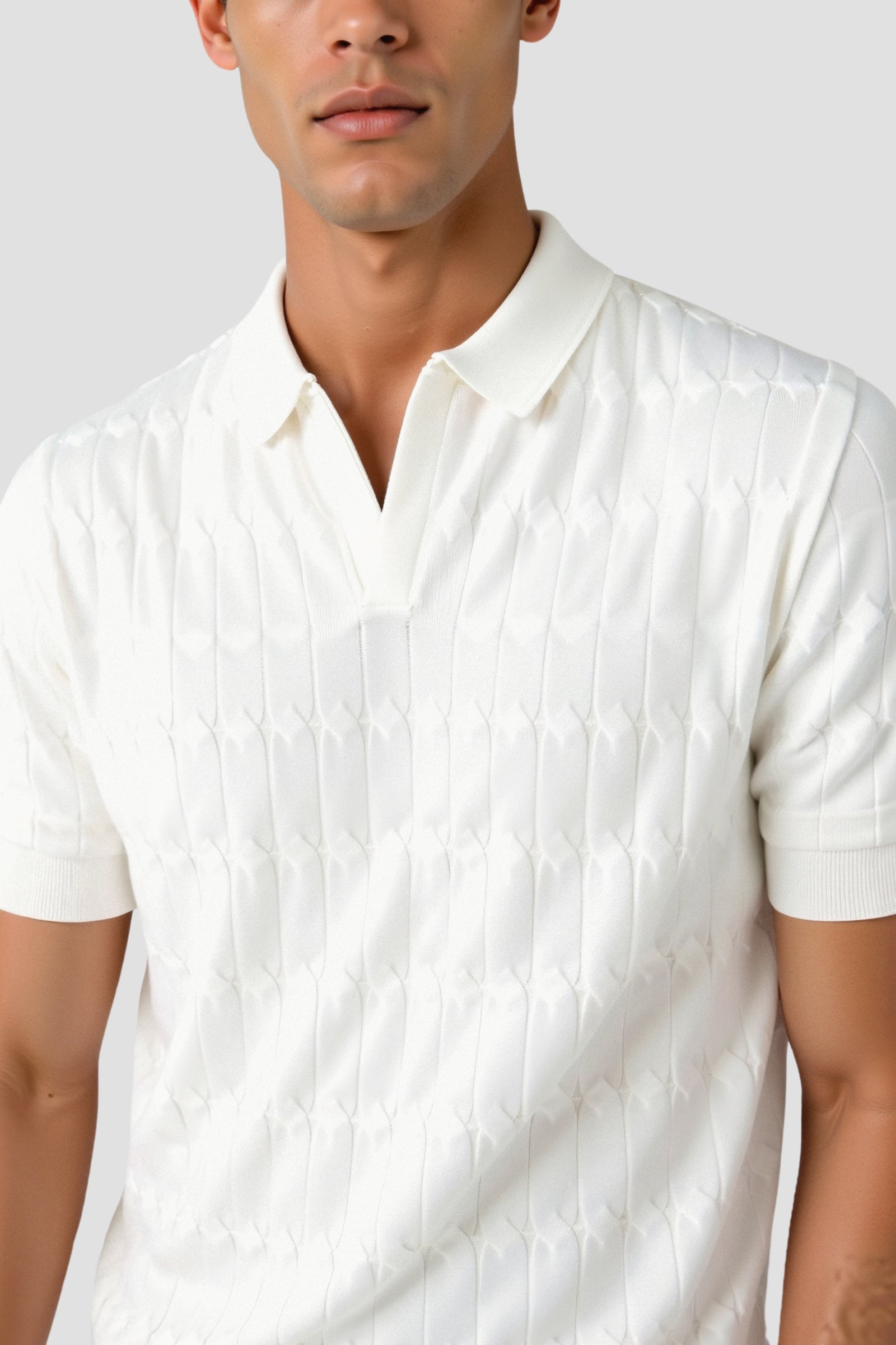 Polo de punto trenzado con cuello en V Premium de NOBA