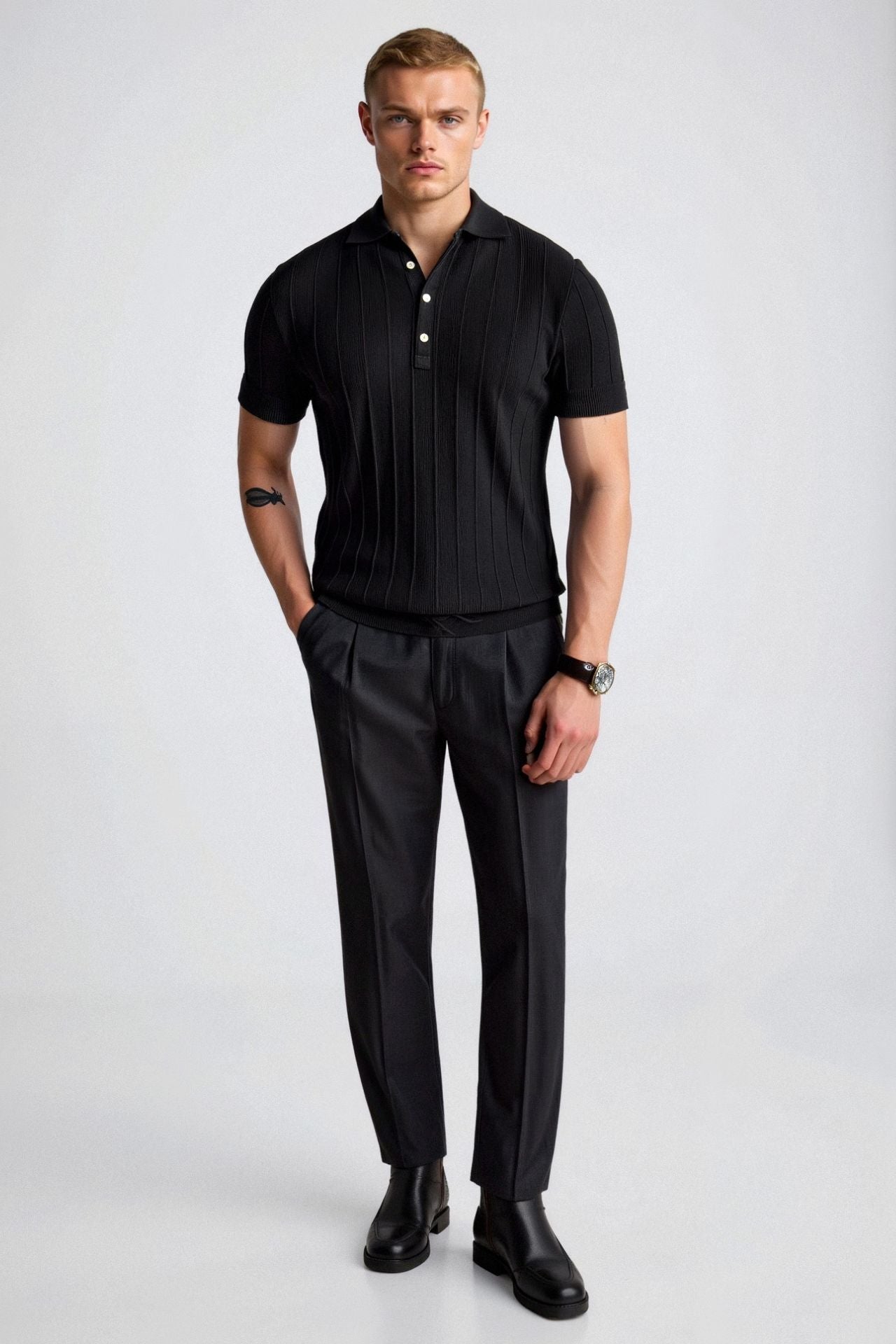 Polo con botones de rayas verticales 