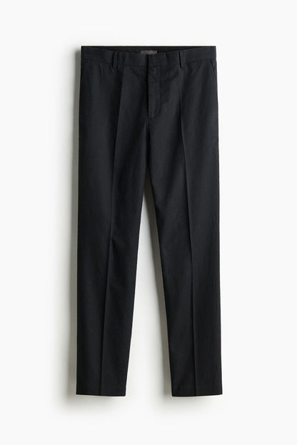 Pantalones chinos elegantes y espaciales ajustados 